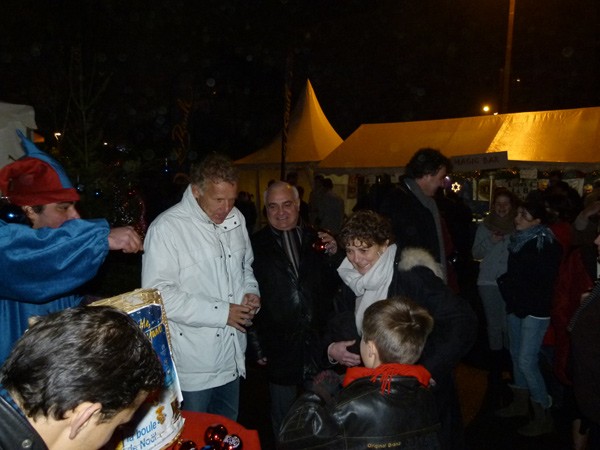 De plus en plus de monde pour le Noël magique et de l'espoir avec Patrick Poivre d'Arvor
